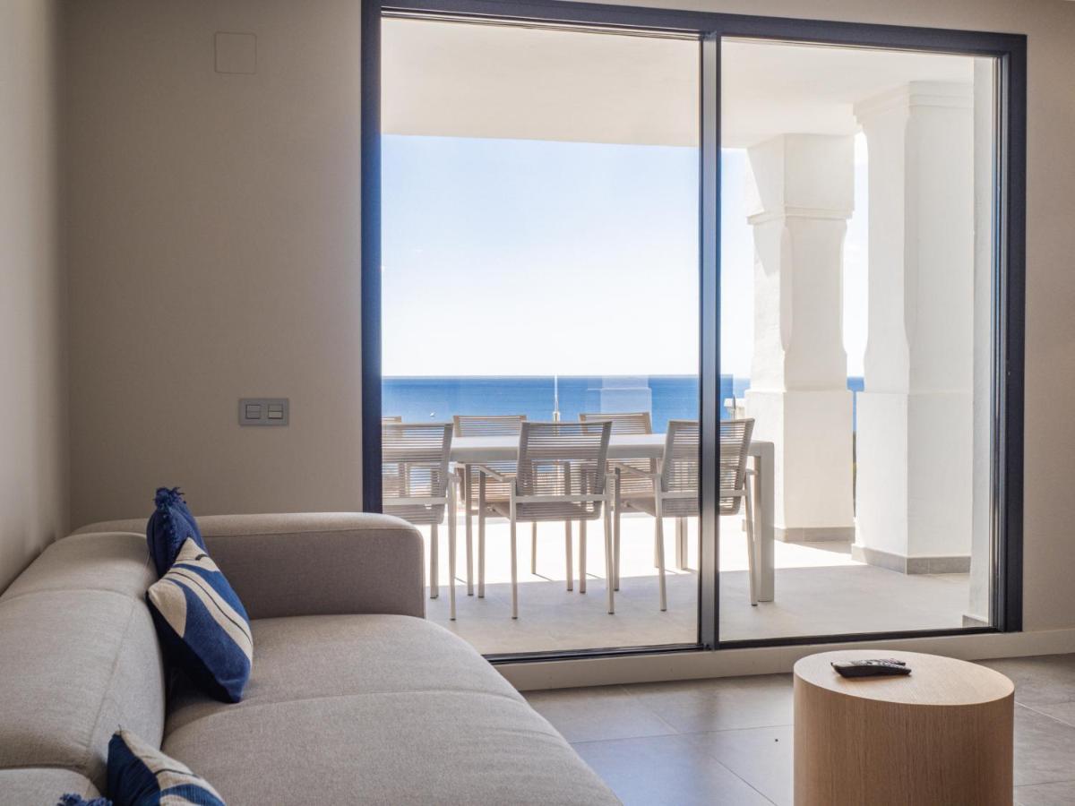 Blue 2389 Sea Views *